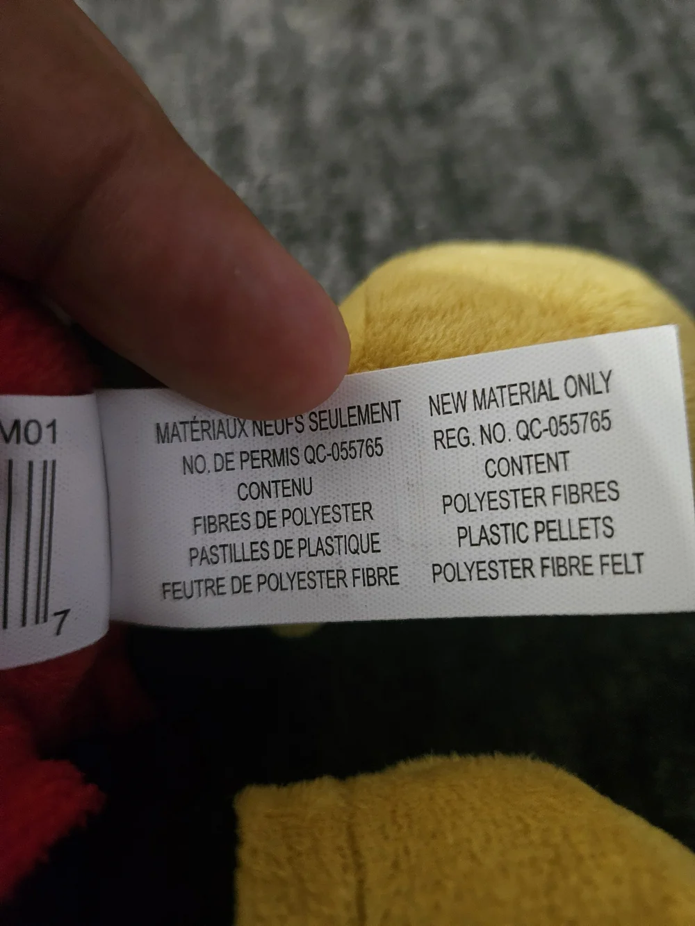 Disney Holiday Mickey Mouse Christmas Plush 2021 10” Scarf